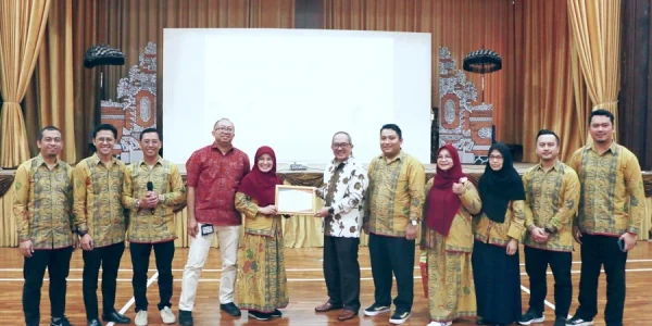 Kelas Inspirasi Special bersama Pak Dubes Suryo Pratomo : Gugah Nasionalisme Anak Bangsa