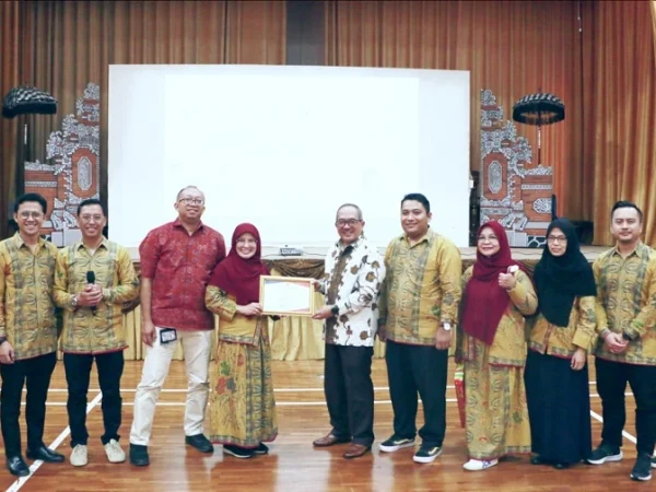 Kelas Inspirasi Special bersama Pak Dubes Suryo Pratomo : Gugah Nasionalisme Anak Bangsa