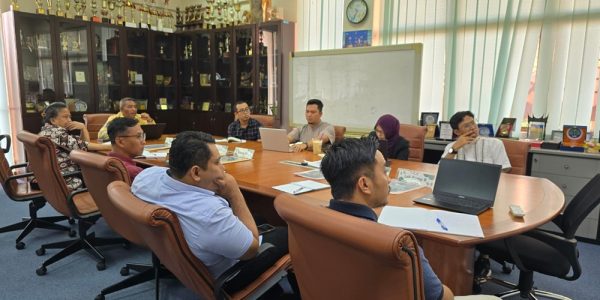 Perencanaan Berbasis Data (PBD) melalui Telaah Rapor Sekolah Indonesia (Singapura)  Ltd. Tahun 2025