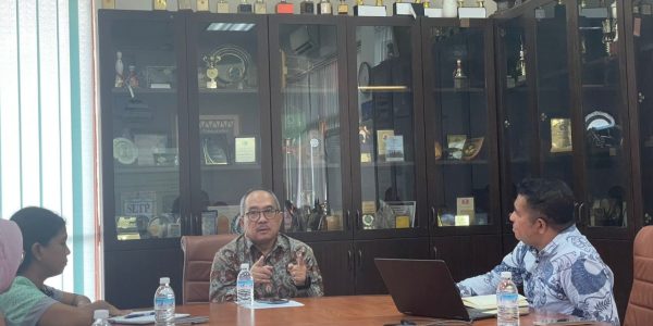 Dubes Suryo Pratomo Apresiasi Kinerja Guru SIS, Tegaskan Peran Strategis Pendidik Seiring Perpanjangan Kontrak Lahan Sekolah